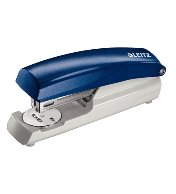 Zszywacz do 30 kartek Leitz 5500 średni niebieski